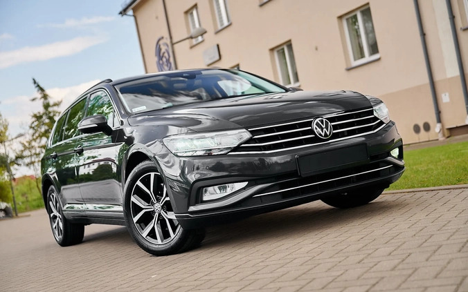 Volkswagen Passat cena 74800 przebieg: 189200, rok produkcji 2020 z Wąsosz małe 781